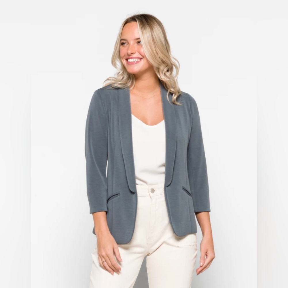 💼 Skies Are Blue Hannah Modal Scuba Blazer – Chic & Versatile! 💼